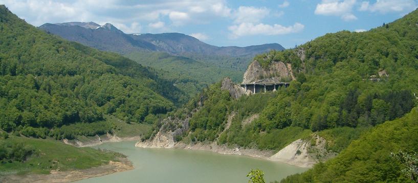 Munții Siriu