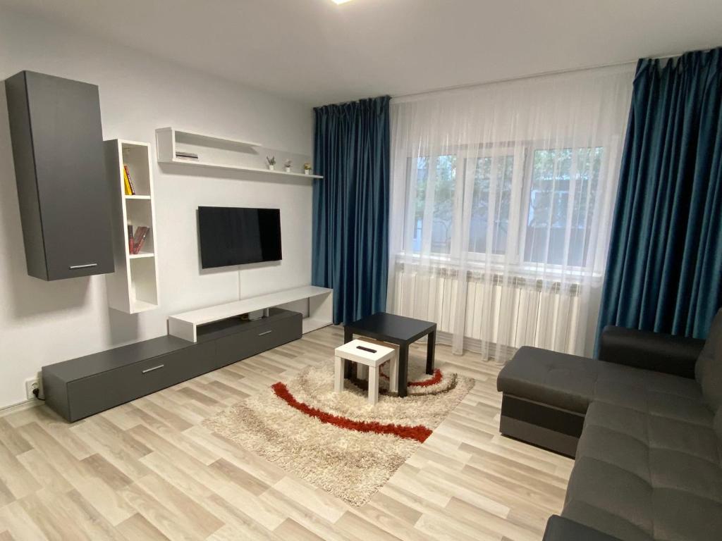 GROVE APARTAMENT
