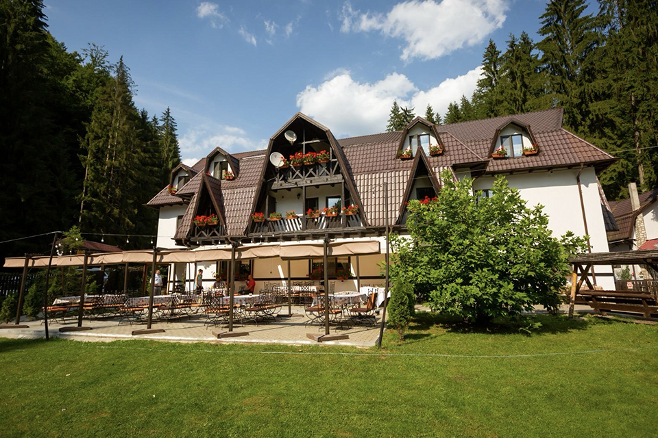 CABANA HARȚAGU
