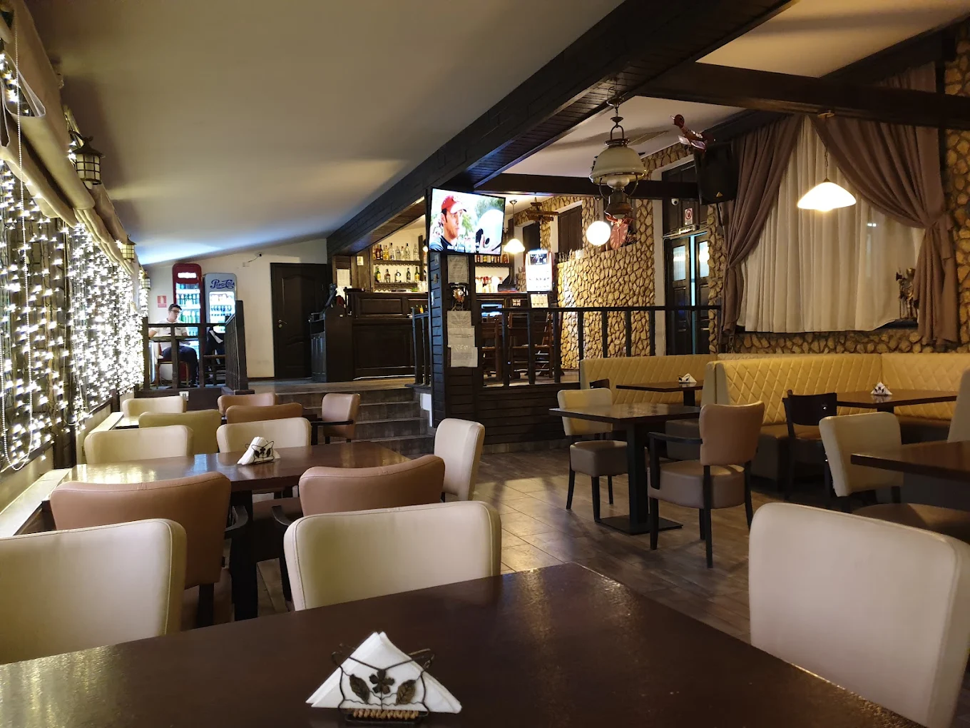 RENAISSANCE BISTRO CAFE