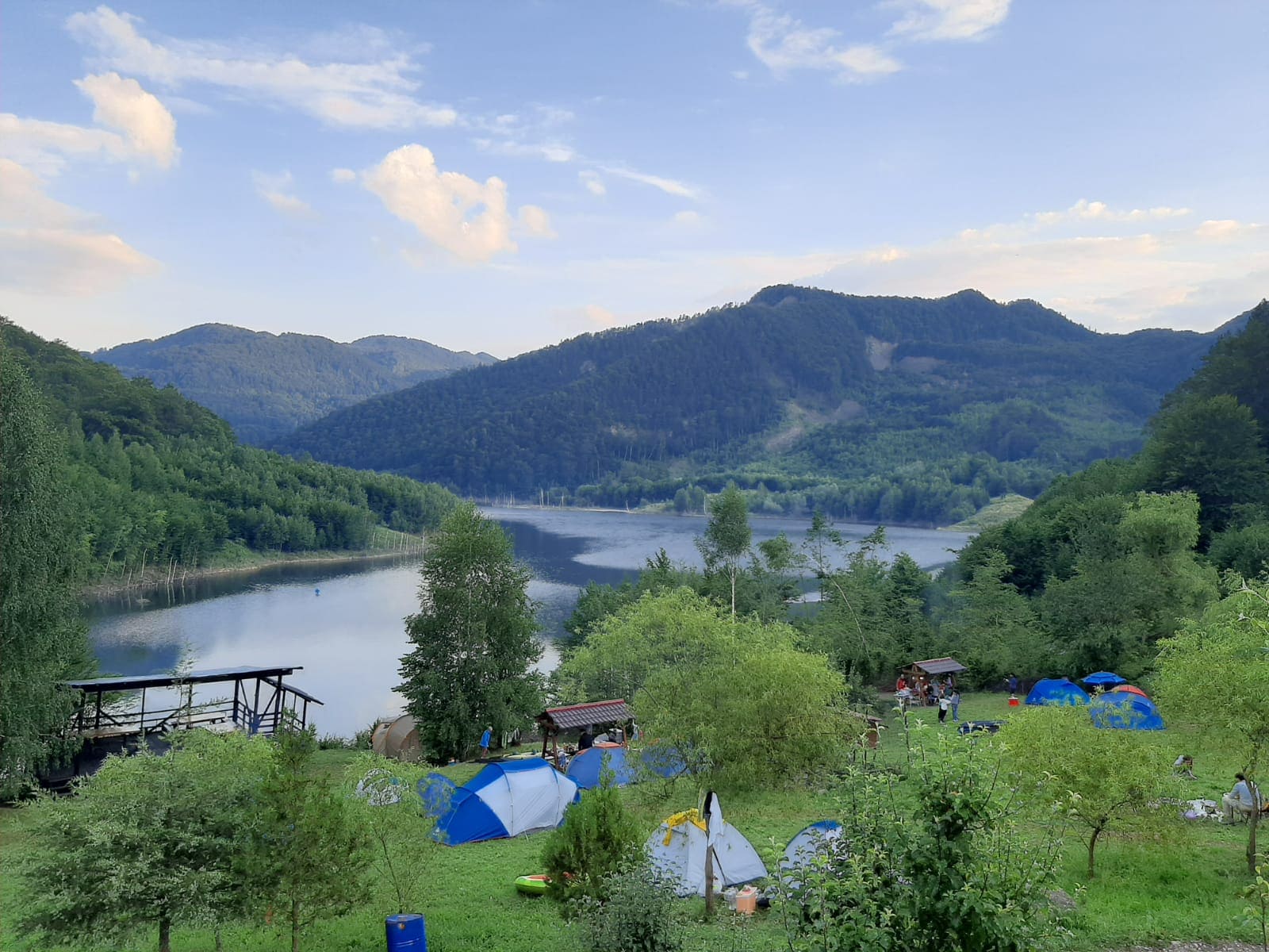 CAMPING IZVORUL BUCURIEI