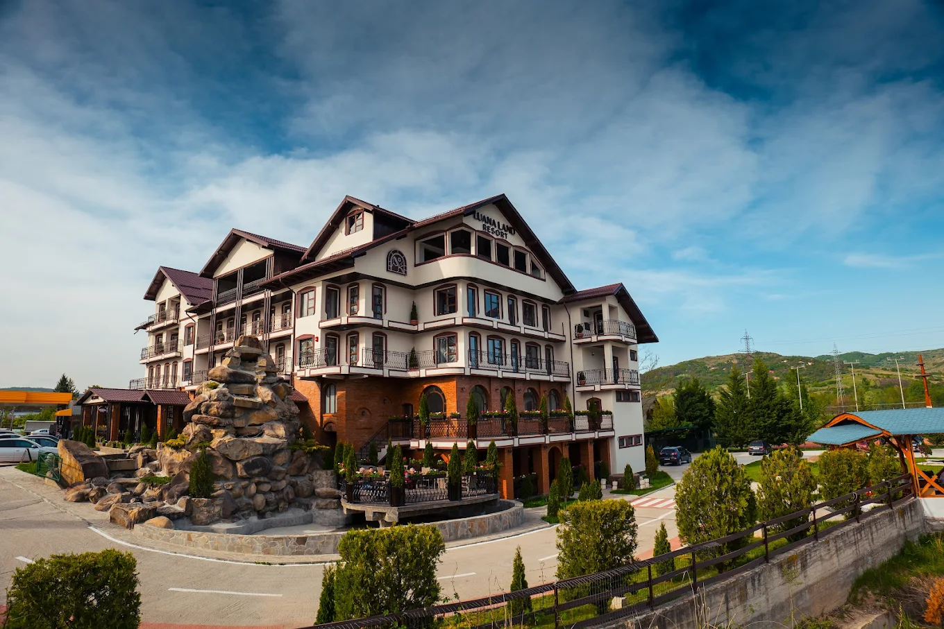 HOTEL LUANA LAND RESORT