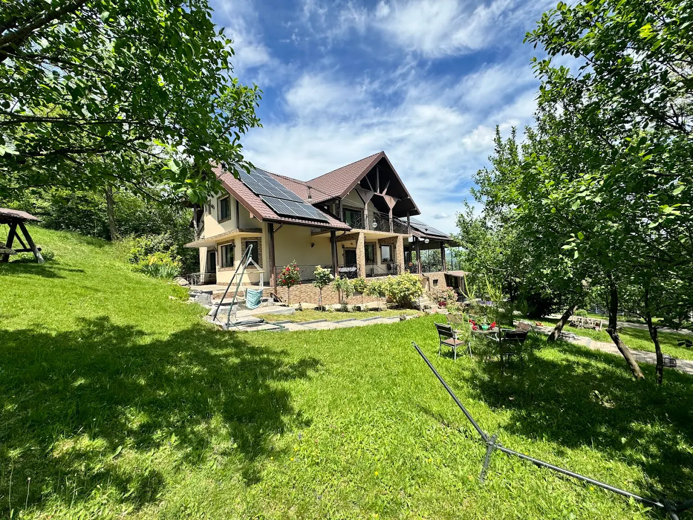 PENSIUNEA CASA 4 ANOTIMPURI