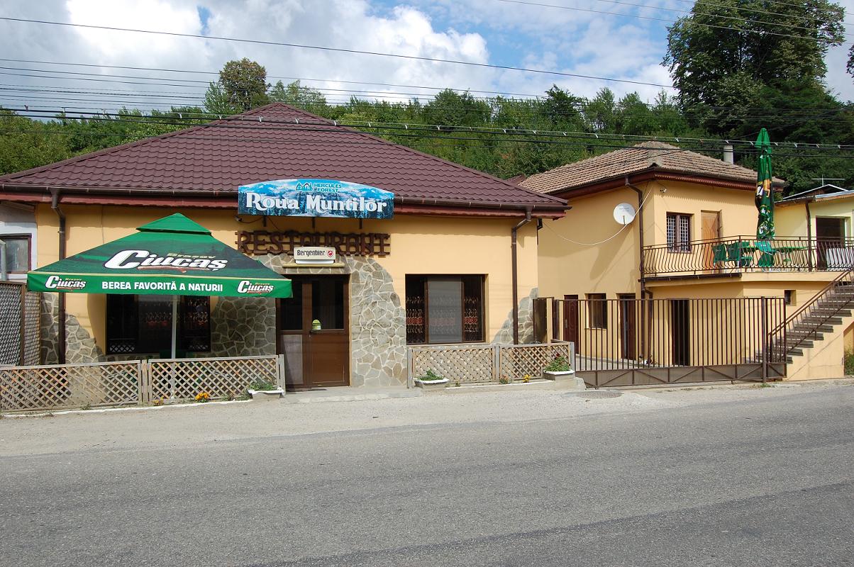 PENSIUNEA  ROUA MUNTILOR