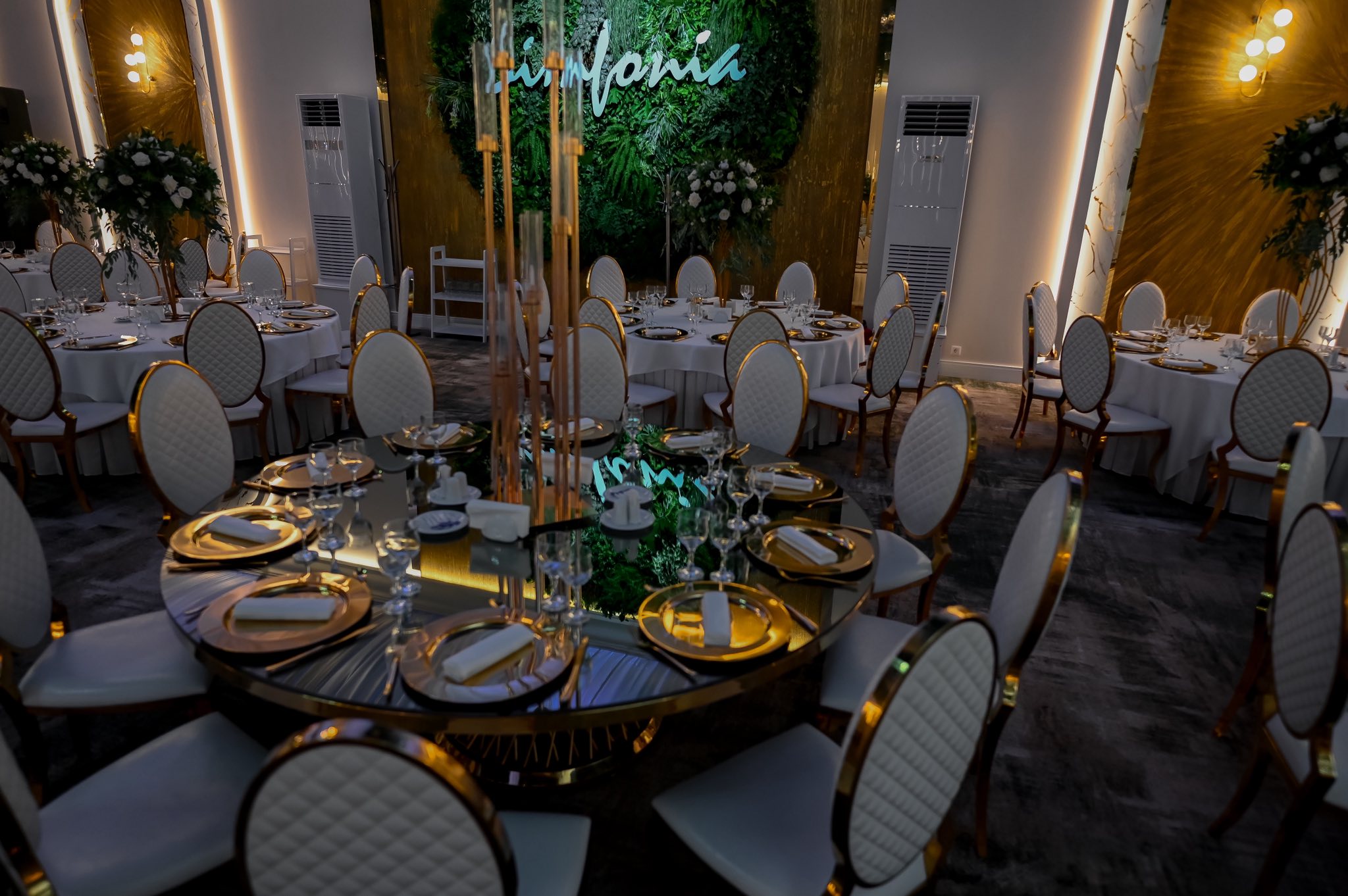 RESTAURANT AQUA MAX