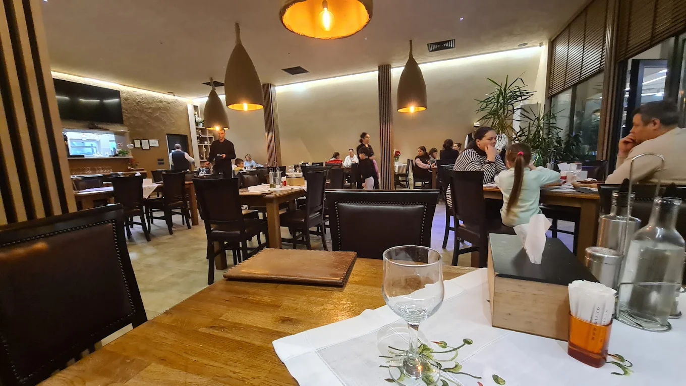 RESTAURANT POPAS MEREI